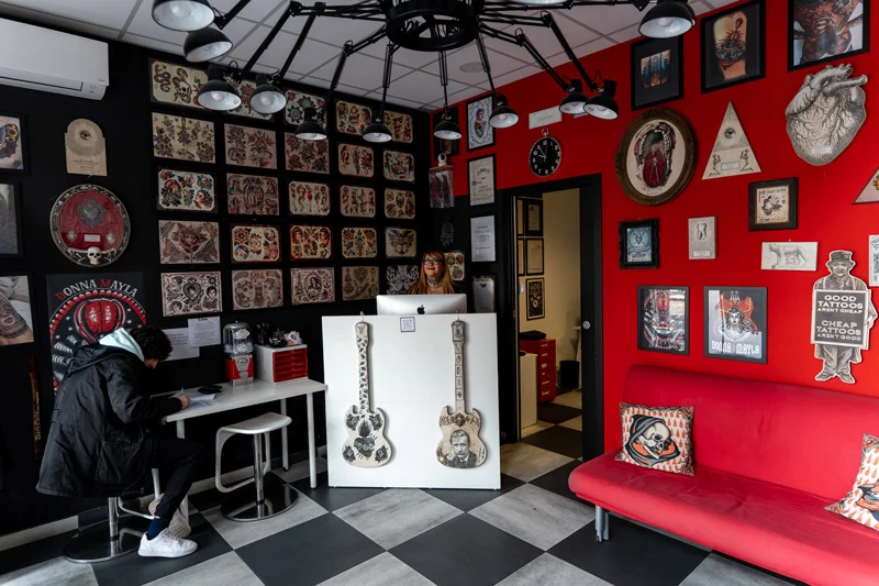 Inside Tattoo Shop di Donna Mayla | Alba Adriatica | Tatuaggi | Piercing