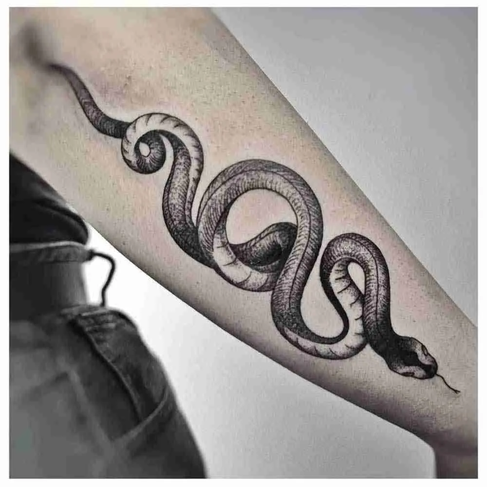 Lenni Tattooer - Inside Tattoo Shop di Donna Mayla - Alba Adriatica - Tatuaggi - Piercing-6