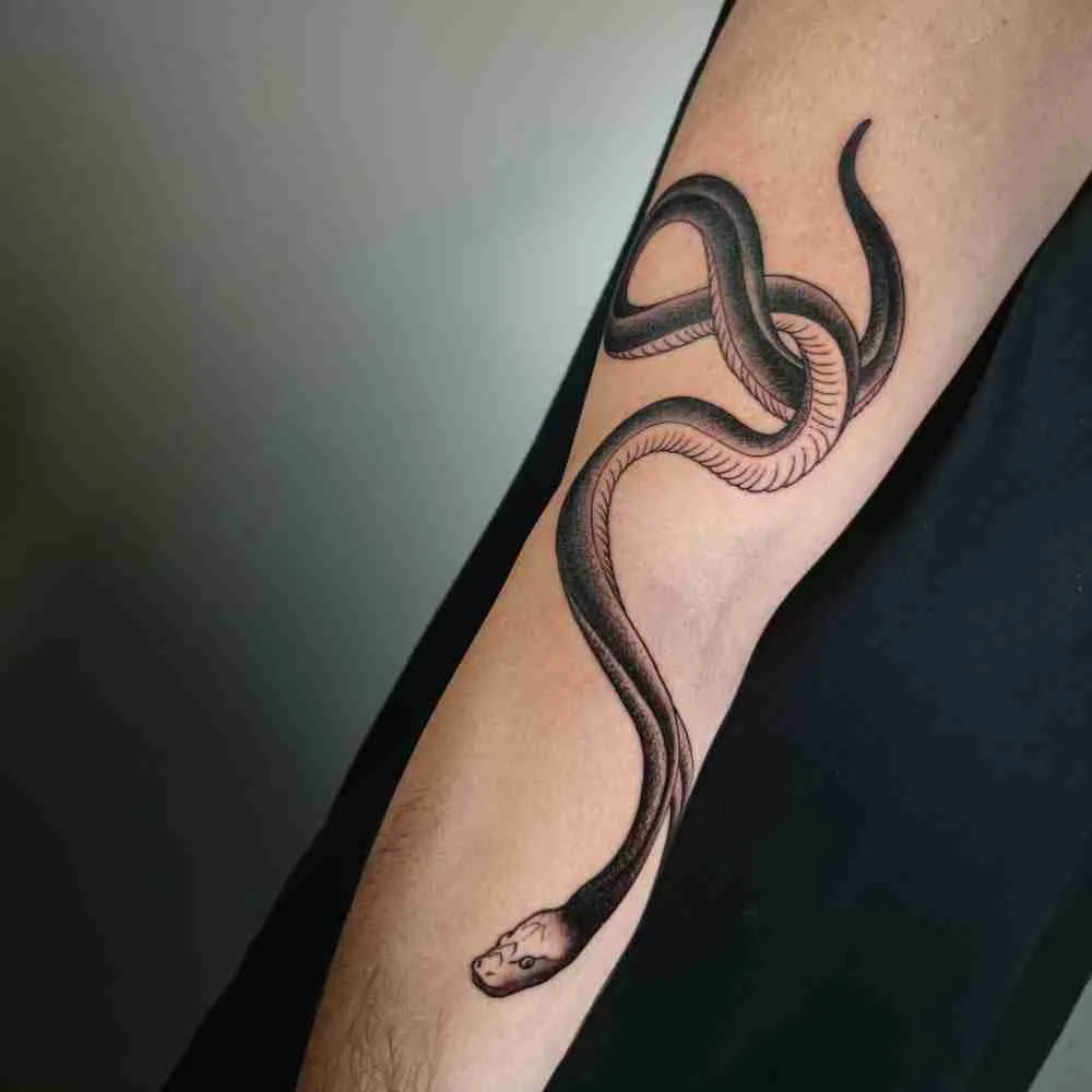 Lenni Tattooer - Inside Tattoo Shop di Donna Mayla - Alba Adriatica - Tatuaggi - Piercing-6